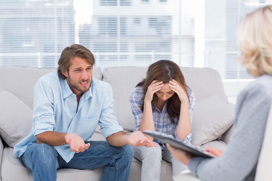 Семейный психолог - когда нужна консультация специалиста?
